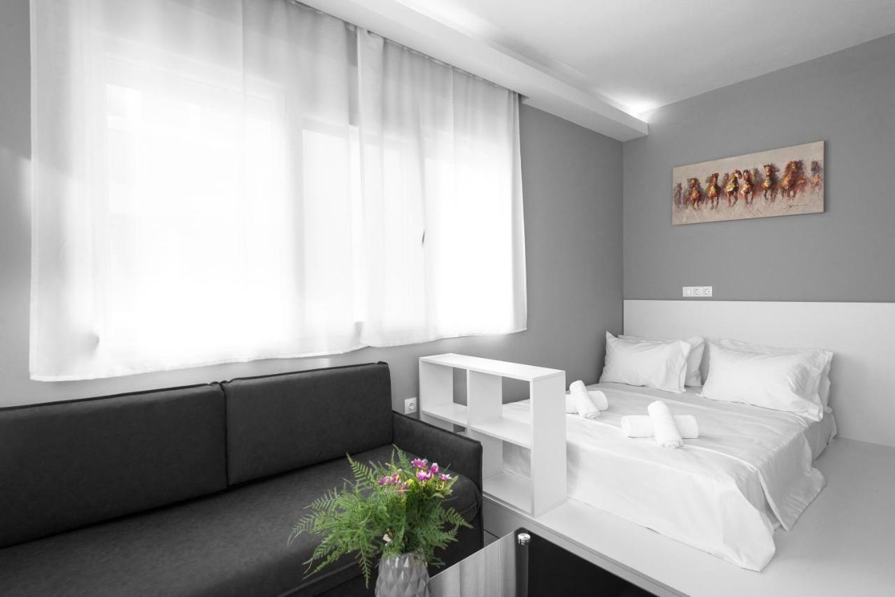 Denizen Boutique Apartments, Nilie Hospitality Mgmt Thessaloniki Exterior photo